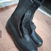 پوتین سربازی|کیف، کفش، کمربند|ساوه, |دیوار