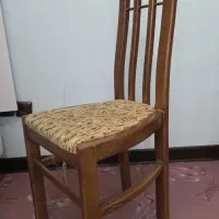 صندلی چوبی محکم
