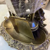 کنار شومینه ای