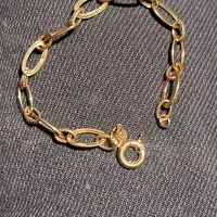 دستبند طلا تقریبا ۴گرم نو