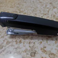 دستگاه منگنه و ماشین حساب|لوازم التحریر|یزد, |دیوار