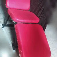 صندلی و آینه