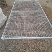 تخت فلزی