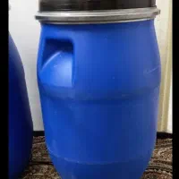 دبه. بشکه پلاستیکی. ۳۰ لیتری خارجی تسمه دار