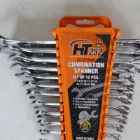 یک دست آچار و4عدد گریس پمپ