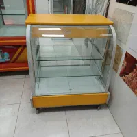 ویترین زیرترازو چرخ دار