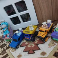 عروسک و ماشین|اسباب‌بازی بچه|تهران, ائمه اطهار|دیوار