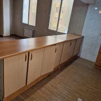 کابینت در آمدی اف بدنه فلزی تمیز