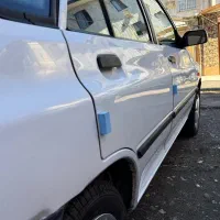 فروشنده خودرو پراید