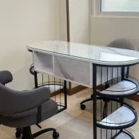 اجاره صندلی در ارایشگاه بانوان