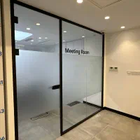 فضای کار اشتراکی تکان - صندلی اشتراکی - اتاق جلسه|اجارهٔ دفتر کار، اتاق اداری، مطب|تهران, دانشگاه شریف|دیوار