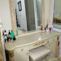 تخت خواب با همراه میز آرایش ودو عدد کنسول|تخت و سرویس خواب|قدس, شهر‌قدس|دیوار