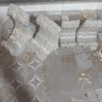 تعدادی پایه ویترین یا قاب عکس