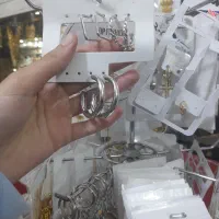 گوشواره پینرستی