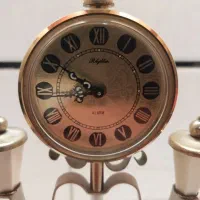 ساعت رومیزی قدیمی|کلکسیون اشیاء عتیقه|اصفهان, سروستان|دیوار