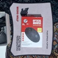 یک عدد میکروفون یک عدد وبکم یک عدد موس و پد