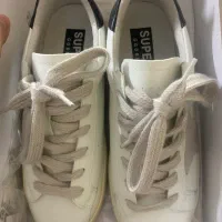 کتونی گولدن گوس ۳۸