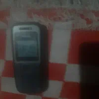 گوشی ساده صفحه رنگی درحدنو