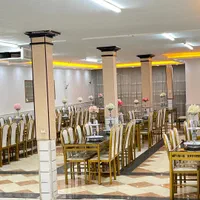 تالار پذیرایی جوان