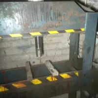 *پرس ۳۰ تن برقی*