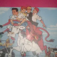 کتاب تن تن و میلو