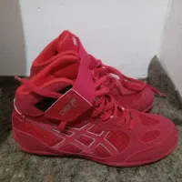 کتونی ورزشی|کیف، کفش، کمربند|رشت, کوی قدس|دیوار