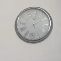 ساعت دیواری