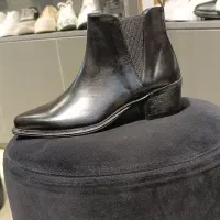 تخفیف کفش و بوت ویژه روز مادر