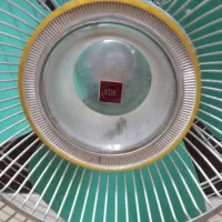 پنکه قدیمی.|پنکه و تصفیهکنندهٔ هوا|قم, شاه سید علی|دیوار