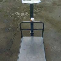 ترازوی 100کیلویی در حد نو