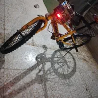 دو عدد دوچرخه بیست لطفاً آخر نگاه کنین