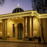 باغ عمارت زیبا