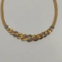 گردنبند|جواهرات|رشت, نیروی دریایی|دیوار