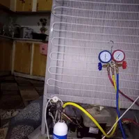 تعمیرات انواع یخچال خانگی ومغازه انجام میشود