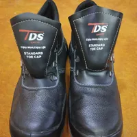 کفش ایمنی TDS