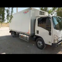 فروش ایسوزو۸تن مدل ۹۶نیمه اول یخچالدار