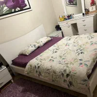 سرویس تخت خواب چوب با فرش و تابلو ست