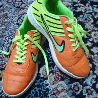 کفش مردانه و زنانه