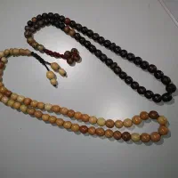 تسبیح و تو گردنی و جاکلیدی