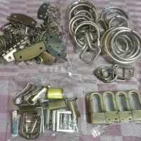 مقداری یراق برای کیف وکوله پشتی باکیفیت بالا|کیف، کفش، کمربند|اصفهان, پوریای ولی|دیوار