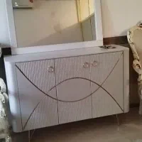 میز و آینه کنسول