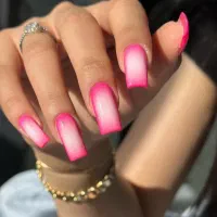 بمب تخفیف یلدایی کاشت ناخن باقیمت باورنکردنی۱۹۹