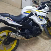 مگلی ۲۰۰ مدل ۴۰۱ در حد نو