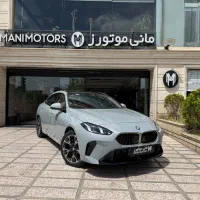 BMW 225 داخل قرمز