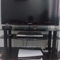 تلویزیون سامسونگ lcd 42 اینچ  همراه میز تلویزیون|تلویزیون و پروژکتور|سقز, |دیوار