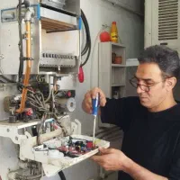 سرویس و عیب‌یابی پکیج در محل حضور فوری