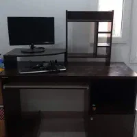 کامپیوتر همراه با میز فوری فروشی جا تخفیف هم داره|رایانه رومیزی|کرج, گلشهر|دیوار