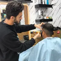 آرایشگاه مردانه چهره پرداز (اصلاح سر ۱۸۰)