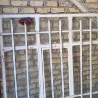 پنجره اهنی باشیشه