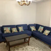 مبل راحتی چستر + میز چوبی مخصوص
